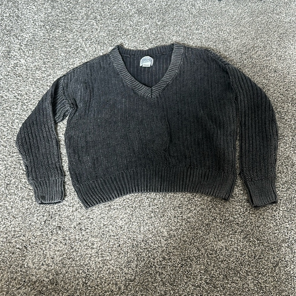 Pink v neck knit sweater
